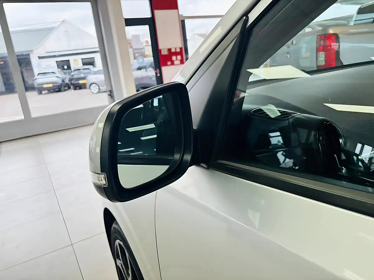 Used 2017 Kia Picanto 3 Silver - Interior and Exterior details 14