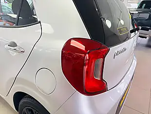 Used 2017 Kia Picanto 3 Silver - Interior and Exterior details 18