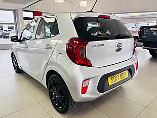 Used 2017 Kia Picanto 3 Silver - Interior and Exterior details 7