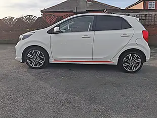 Used 2017 Kia Picanto GT-Line Clear White - Interior and Exterior details 4