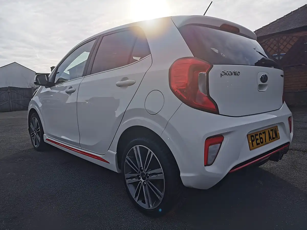 Used 2017 Kia Picanto GT-Line Clear White - Interior and Exterior details 5