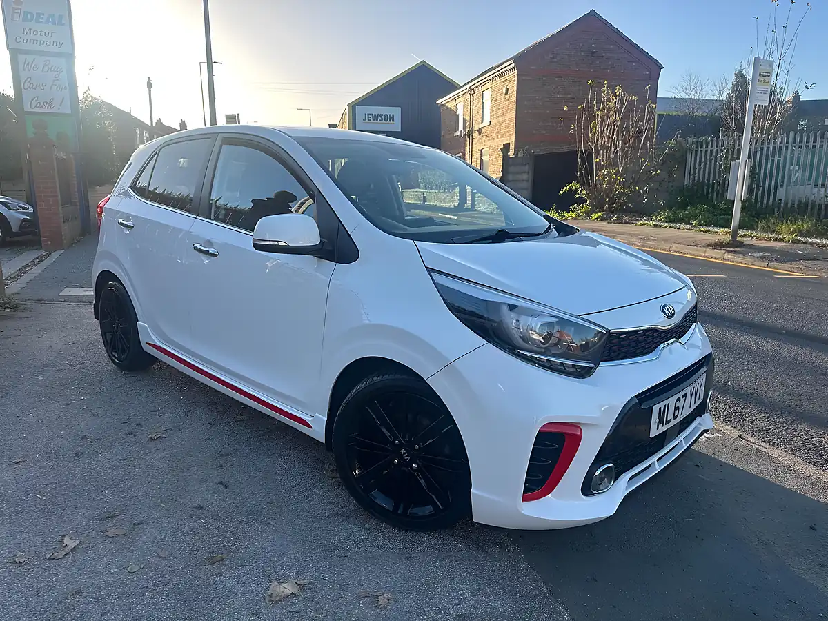 Used 2017 Kia Picanto GT-Line S White - Front View