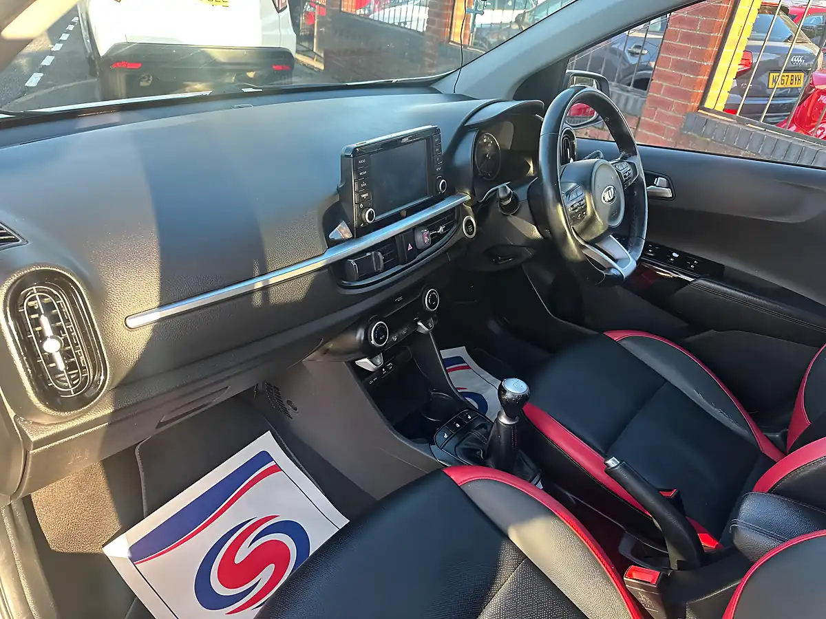 Used 2017 Kia Picanto GT-Line S White - Interior and Exterior details 10