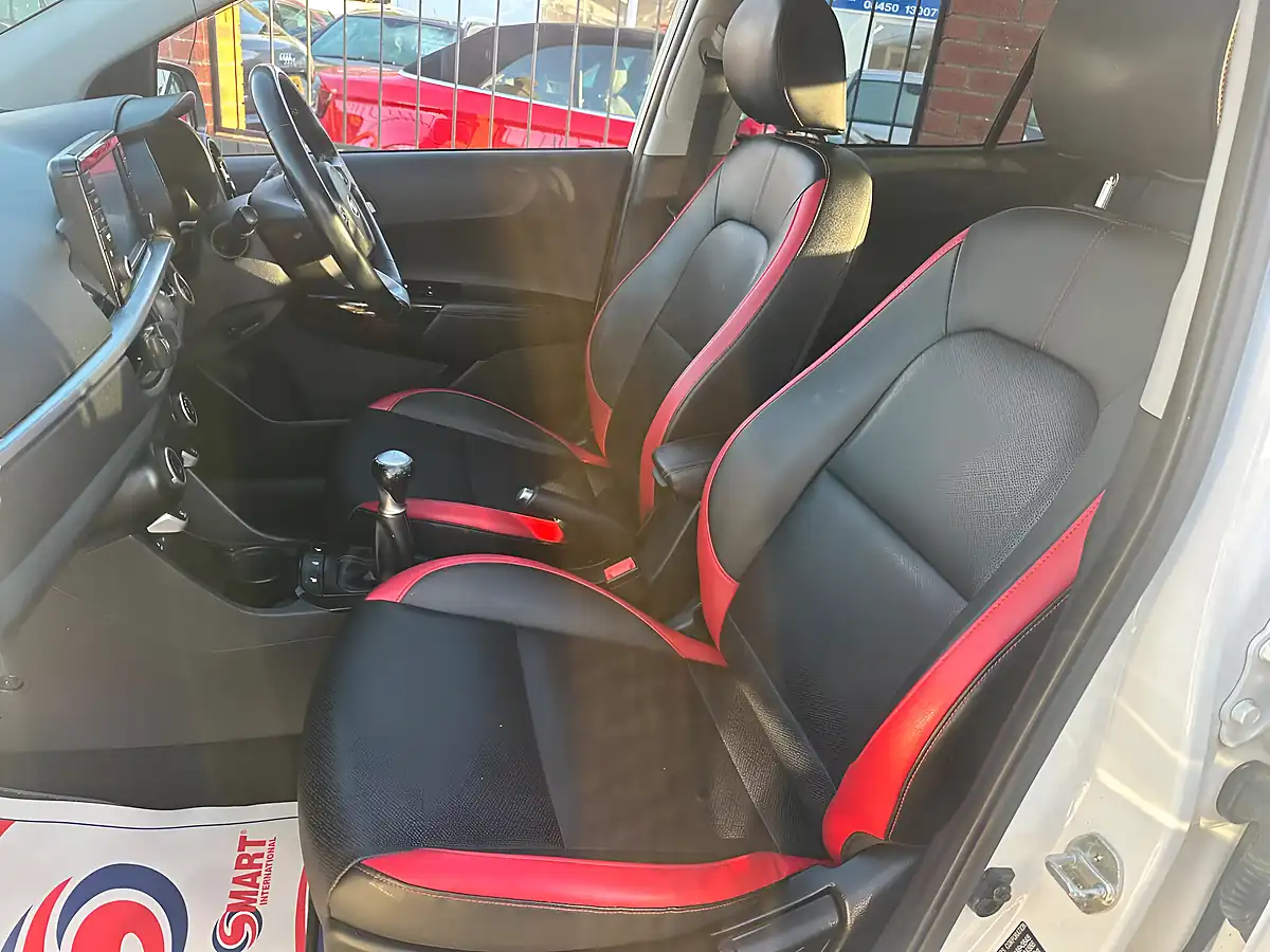 Used 2017 Kia Picanto GT-Line S White - Interior and Exterior details 17