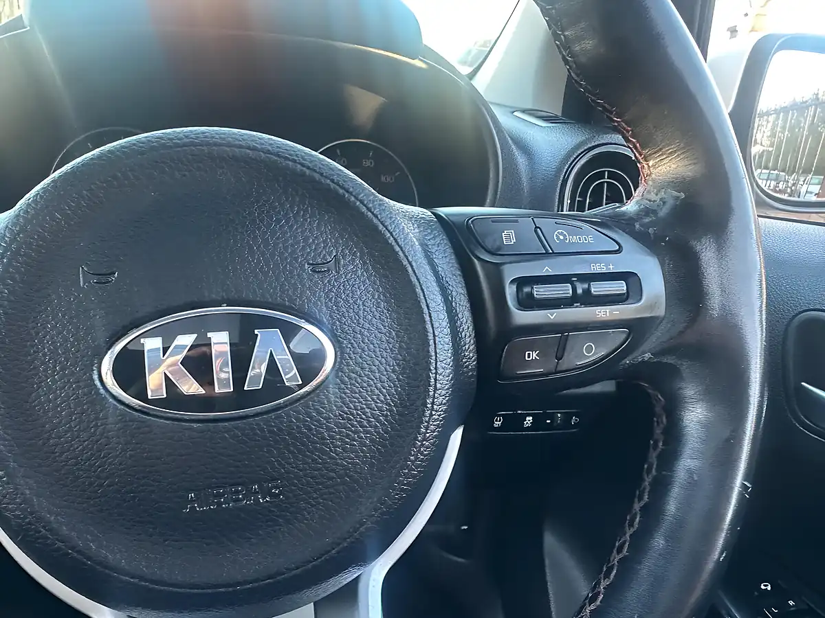 Used 2017 Kia Picanto GT-Line S White - Interior and Exterior details 18