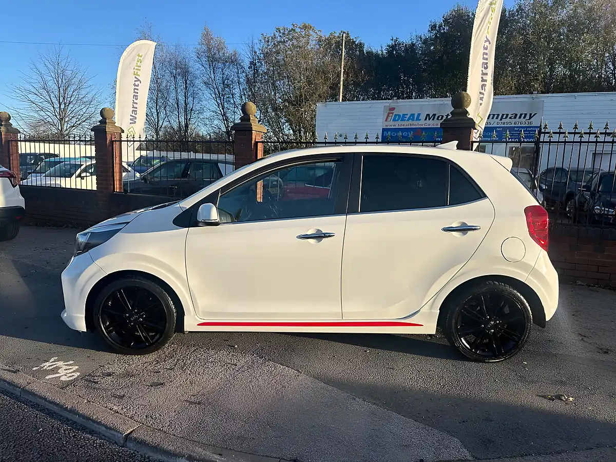 Used 2017 Kia Picanto GT-Line S White - Interior and Exterior details 7