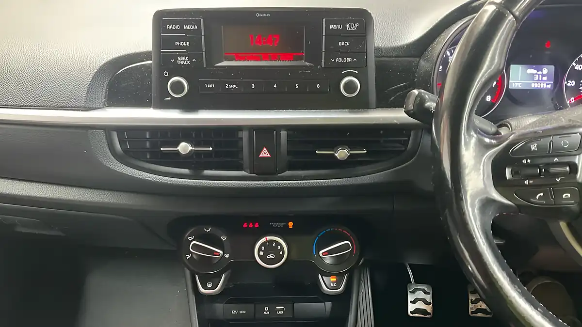 Used 2017 Kia Picanto GT-Line White - Interior and Exterior details 18