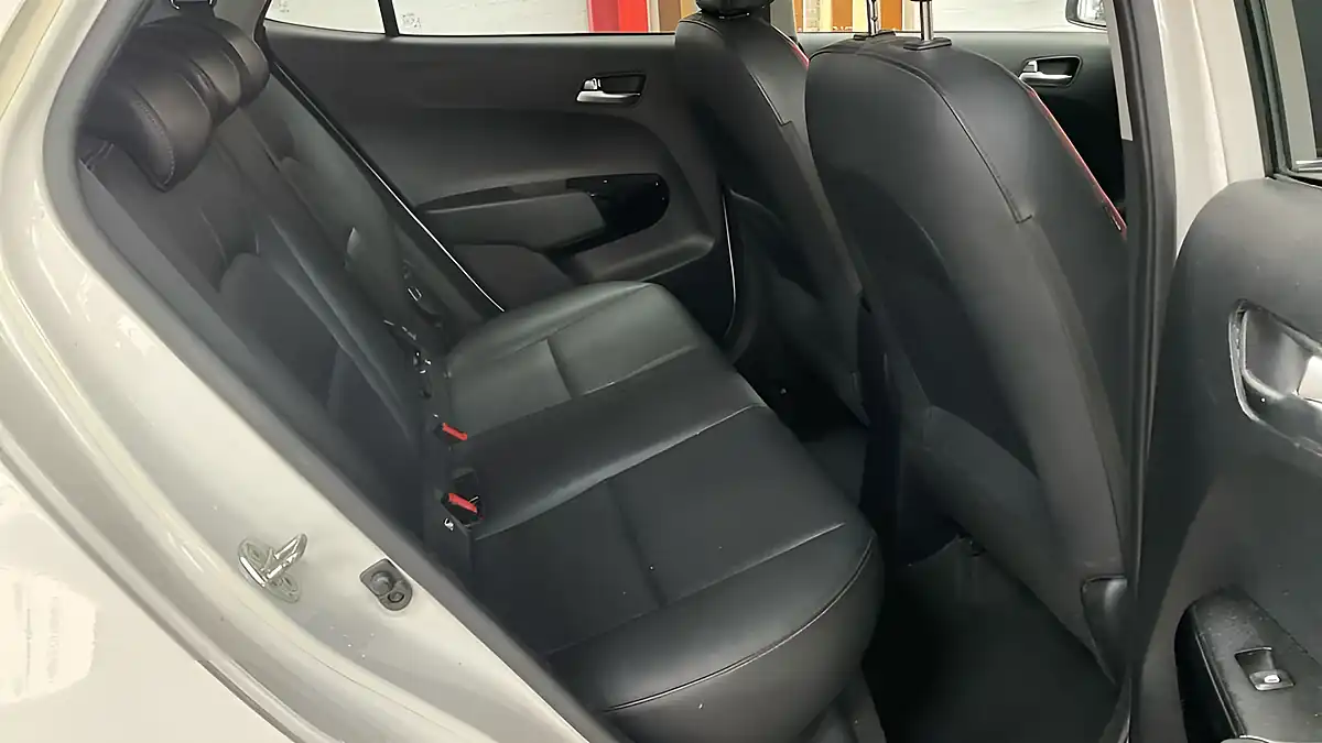 Used 2017 Kia Picanto GT-Line White - Interior and Exterior details 19