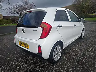 Used 2017 Kia Picanto Se White - Interior and Exterior details 10