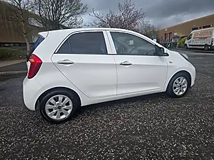 Used 2017 Kia Picanto Se White - Interior and Exterior details 6
