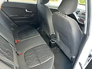 Used 2017 Kia Picanto Se White - Interior and Exterior details 13