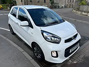 Used 2017 Kia Picanto Se White - Interior and Exterior details 4