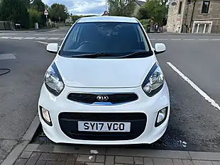 Used 2017 Kia Picanto Se White - Interior and Exterior details 6