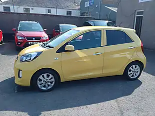 Used 2017 Kia Picanto Se Yellow - Interior and Exterior details 2