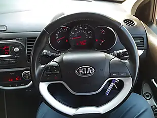 Used 2017 Kia Picanto Se Yellow - Interior and Exterior details 20