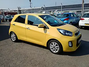Used 2017 Kia Picanto Se Yellow - Interior and Exterior details 8