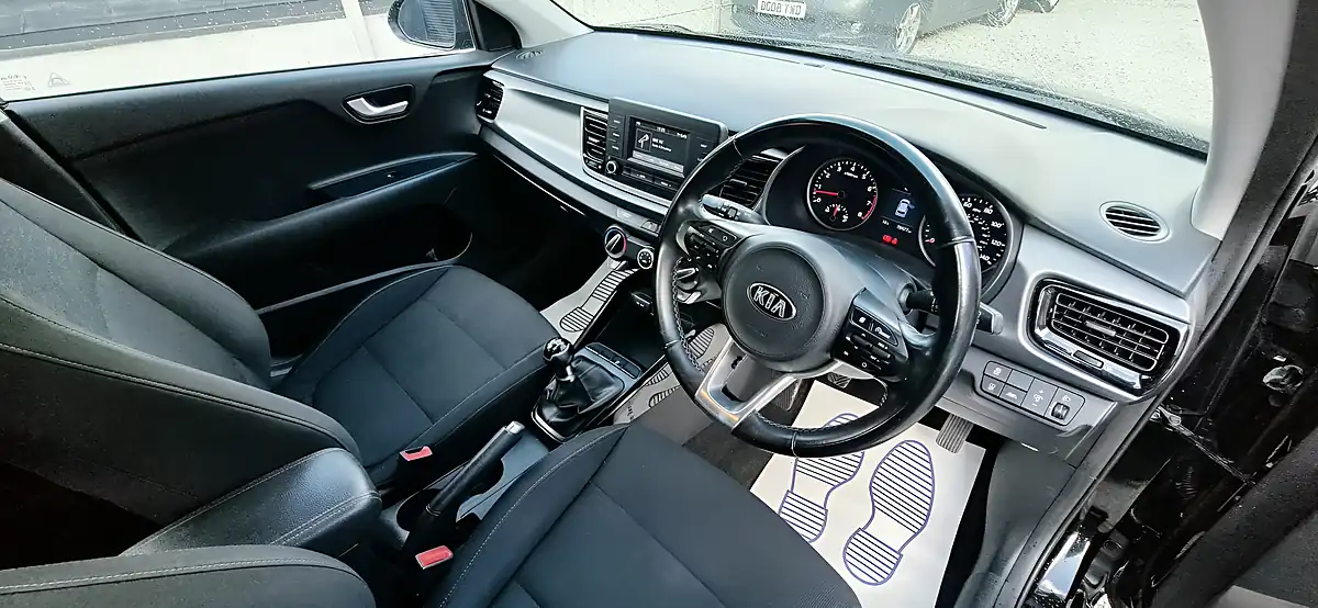 Used 2017 Kia Rio 2 Black - Interior and Exterior details 11