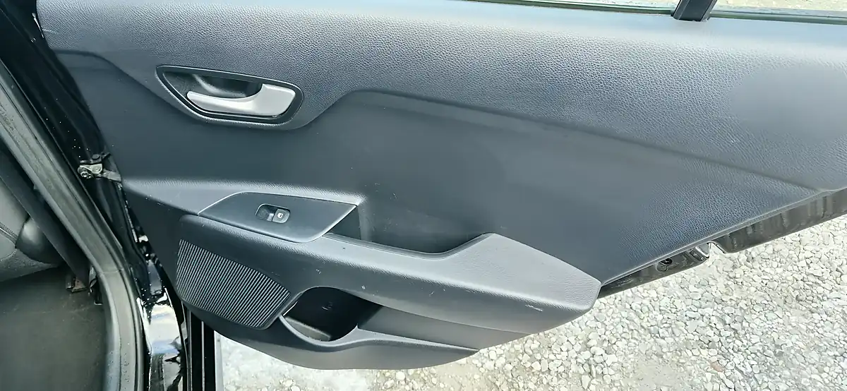 Used 2017 Kia Rio 2 Black - Interior and Exterior details 15