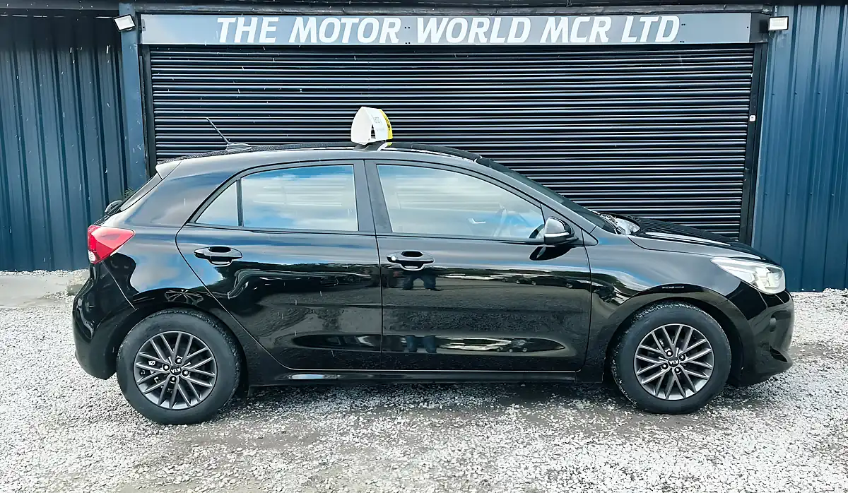 Used 2017 Kia Rio 2 Black - Interior and Exterior details 4