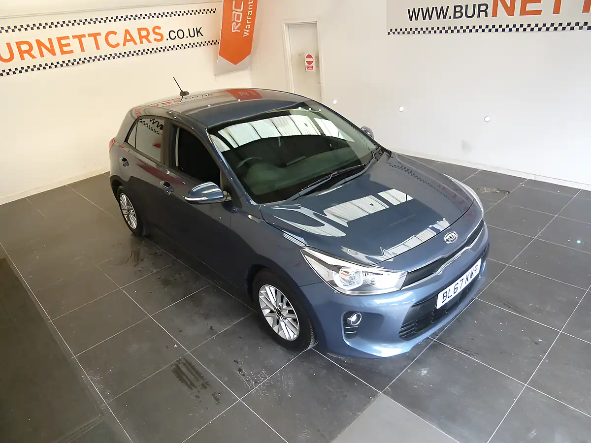 Used 2017 Kia Rio 2 Blue - Interior and Exterior details 18