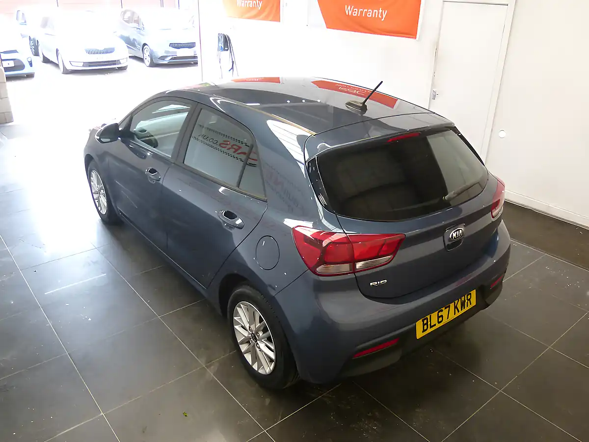 Used 2017 Kia Rio 2 Blue - Interior and Exterior details 19
