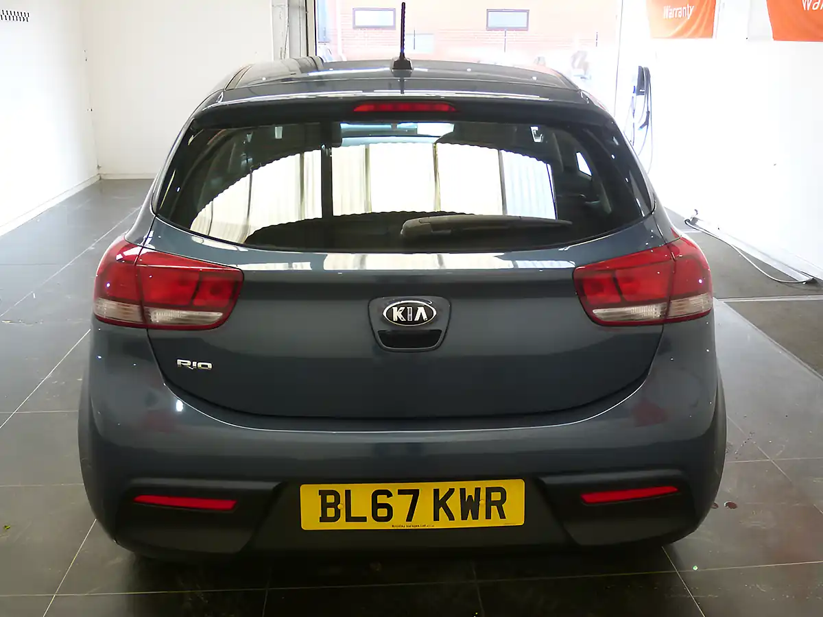Used 2017 Kia Rio 2 Blue - Interior and Exterior details 7