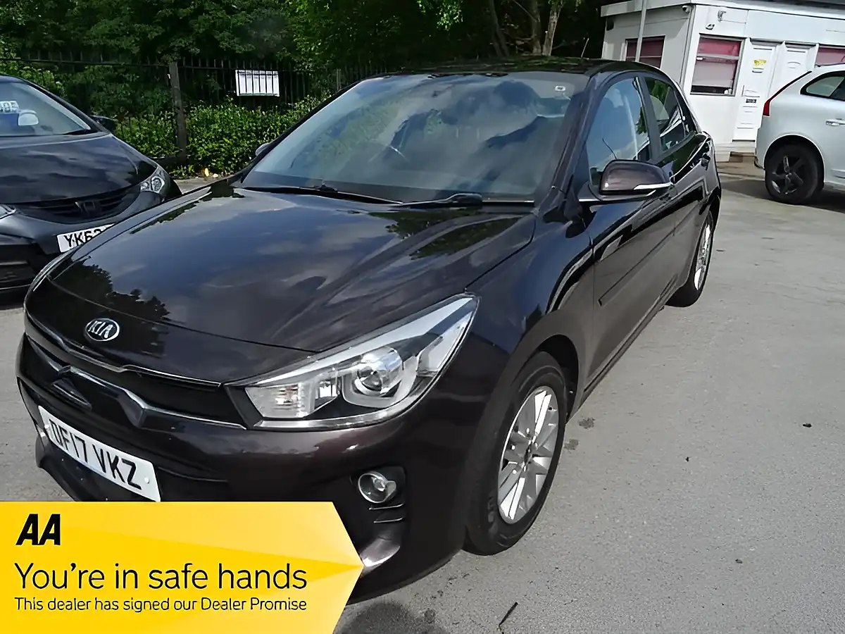 Used 2017 Kia Rio 2 Brown - Front View