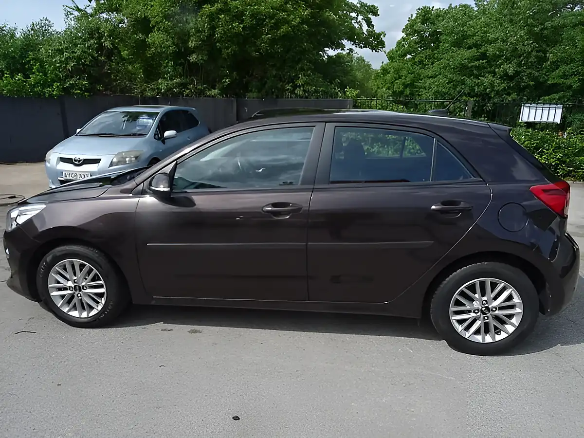 Used 2017 Kia Rio 2 Brown - Interior and Exterior details 10