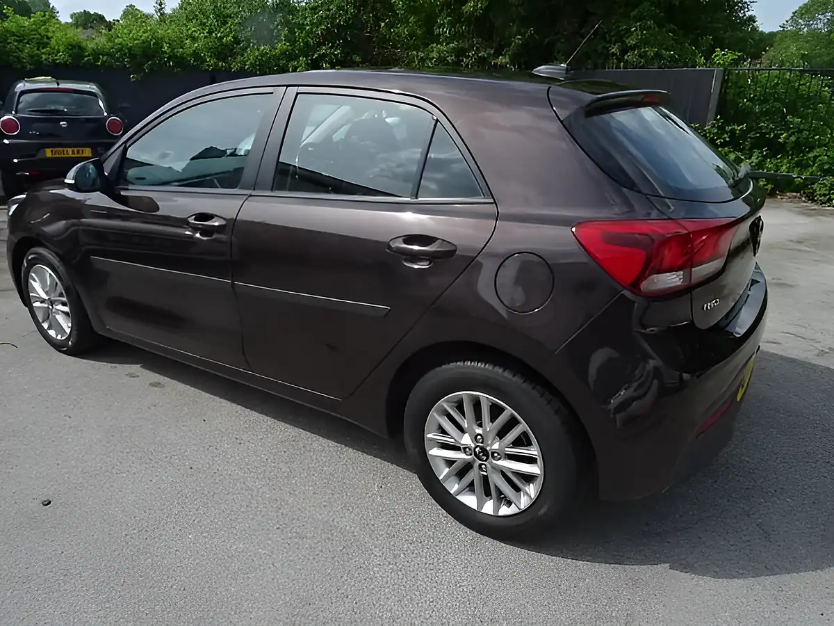 Used 2017 Kia Rio 2 Brown - Interior and Exterior details 11