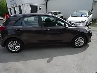 Used 2017 Kia Rio 2 Brown - Interior and Exterior details 15