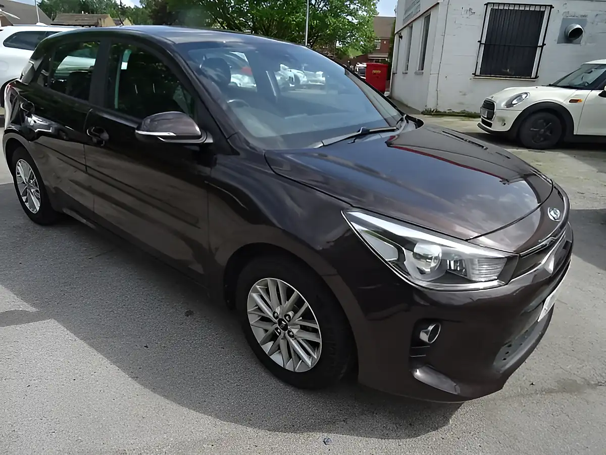 Used 2017 Kia Rio 2 Brown - Interior and Exterior details 16