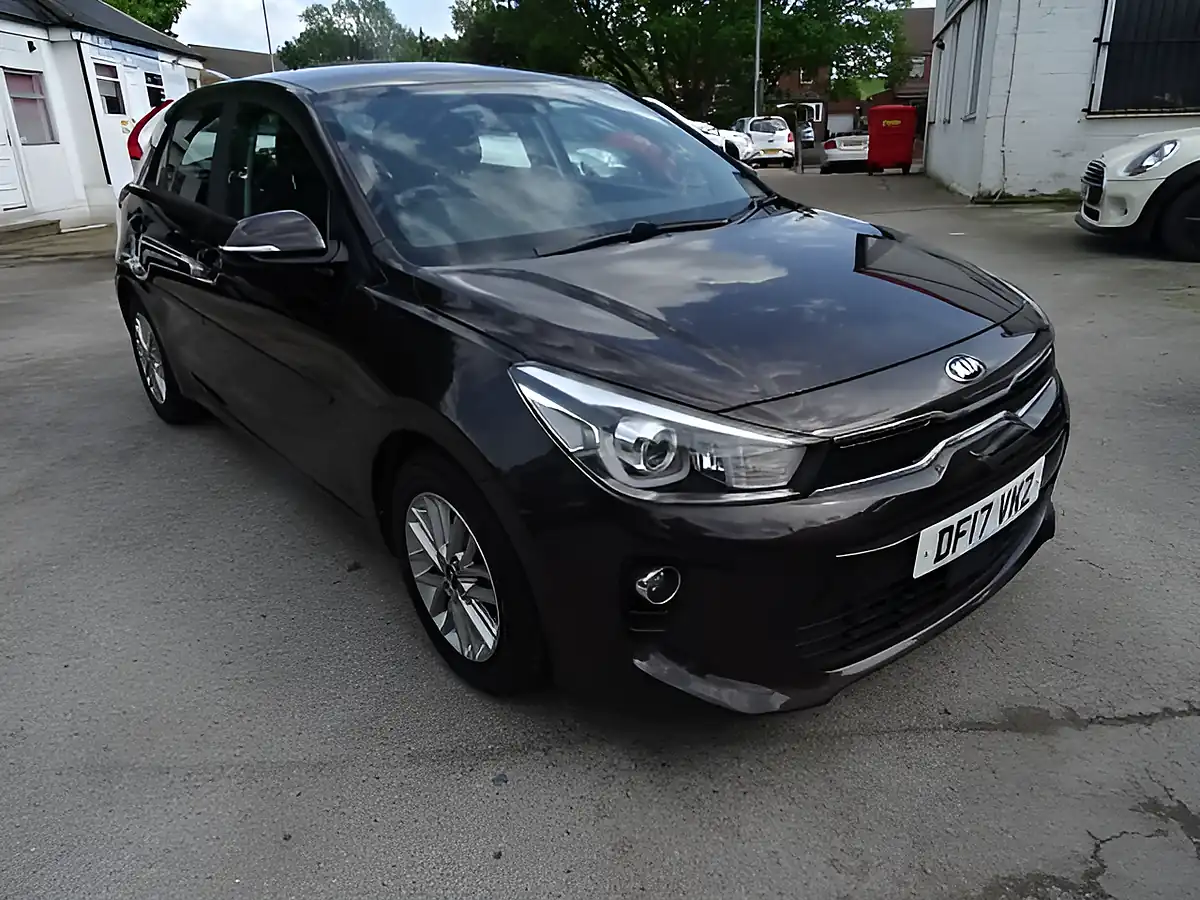 Used 2017 Kia Rio 2 Brown - Interior and Exterior details 6