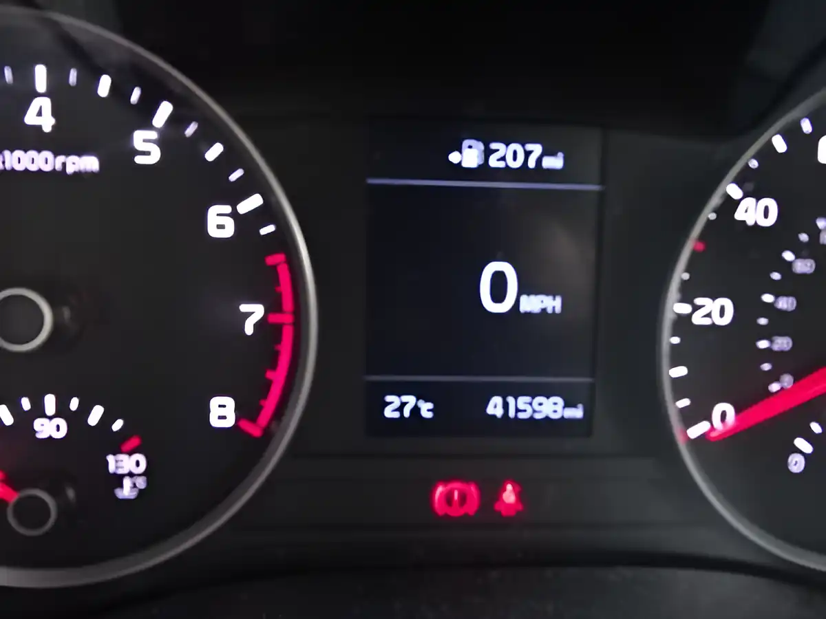 Used 2017 Kia Rio 2 Brown - Interior and Exterior details 7