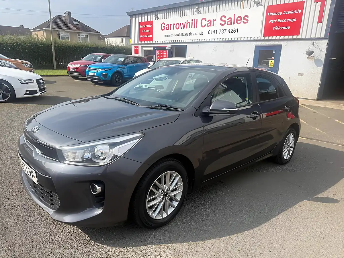 Used 2017 Kia Rio 2 Grey - Front View