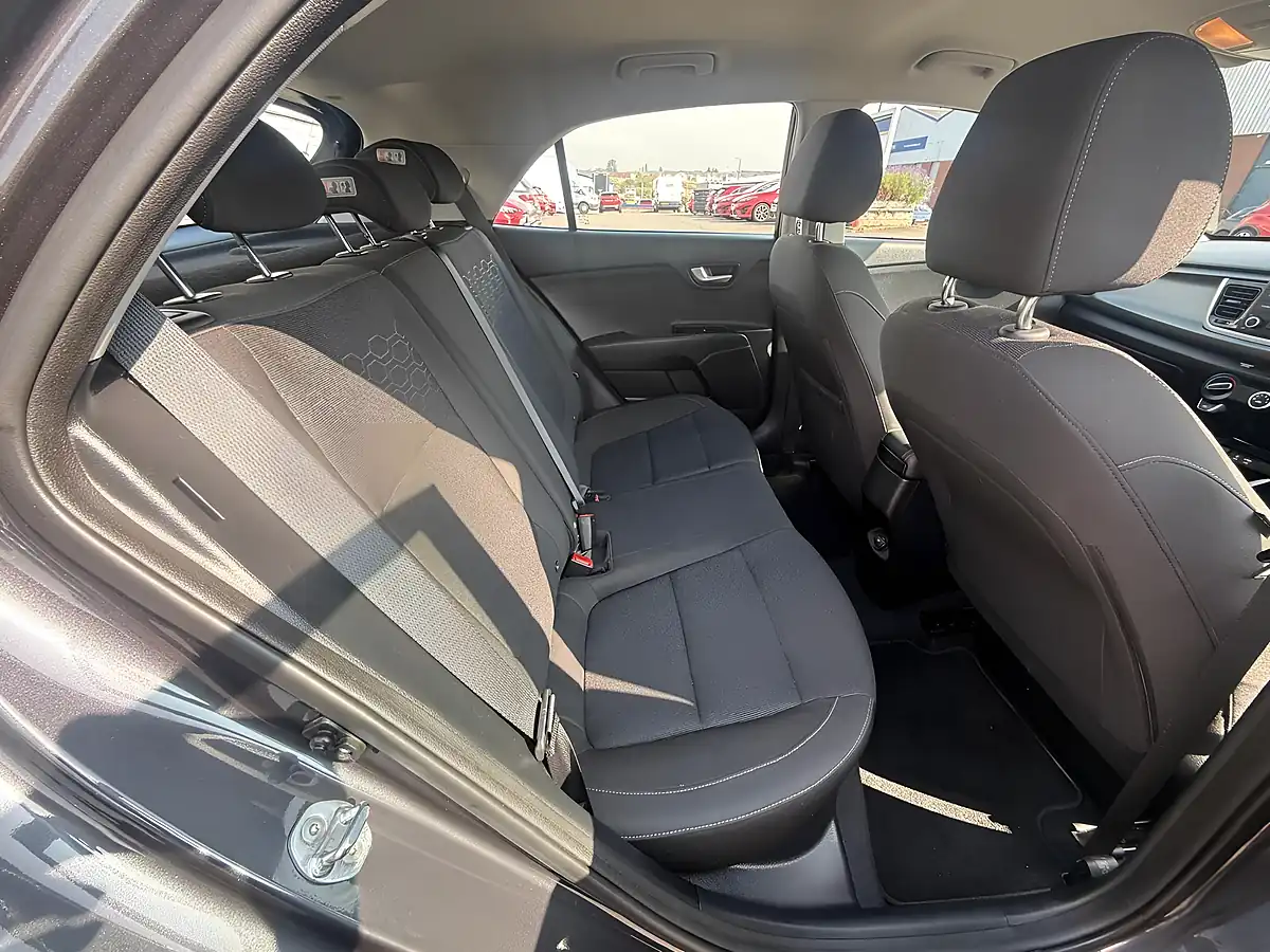 Used 2017 Kia Rio 2 Grey - Interior and Exterior details 11