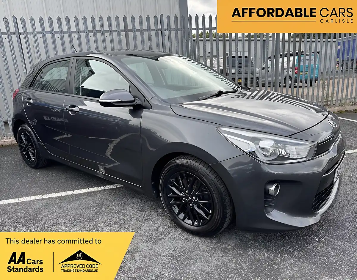 Used 2017 Kia Rio 2 Grey - Front View