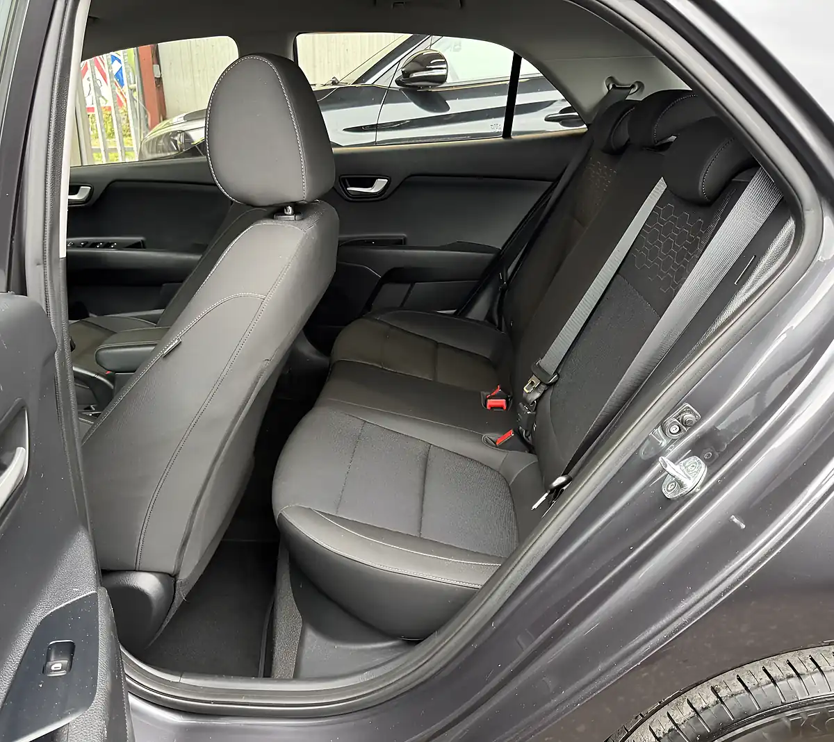 Used 2017 Kia Rio 2 Grey - Interior and Exterior details 11