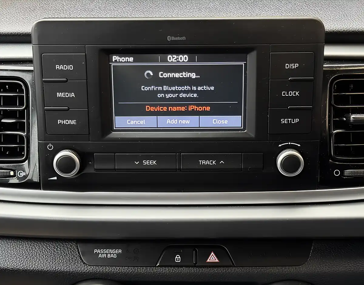 Used 2017 Kia Rio 2 Grey - Interior and Exterior details 16