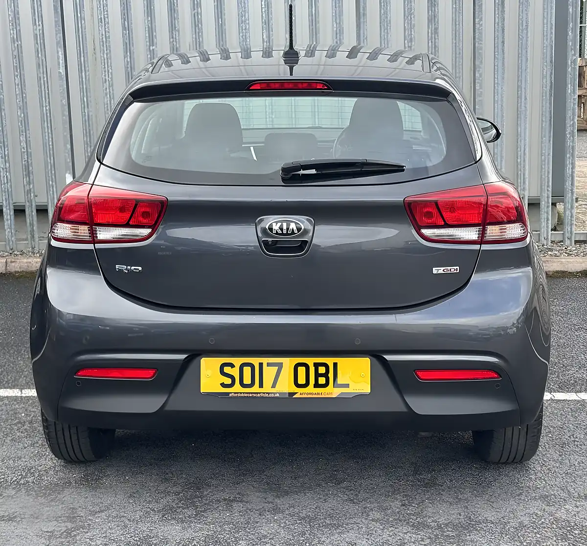 Used 2017 Kia Rio 2 Grey - Interior and Exterior details 6