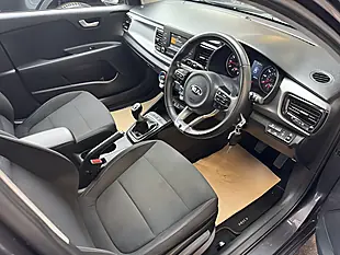Used 2017 Kia Rio 2 Grey - Interior and Exterior details 9