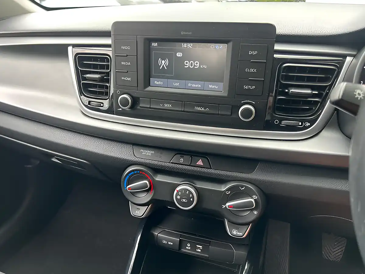 Used 2017 Kia Rio 2 Red - Interior and Exterior details 16