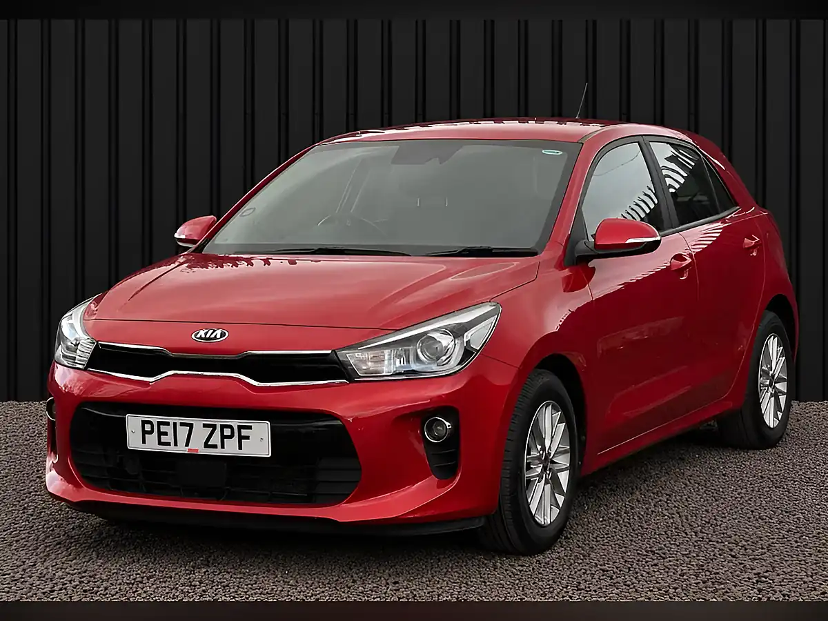 Used 2017 Kia Rio 2 Red - Interior and Exterior details 6