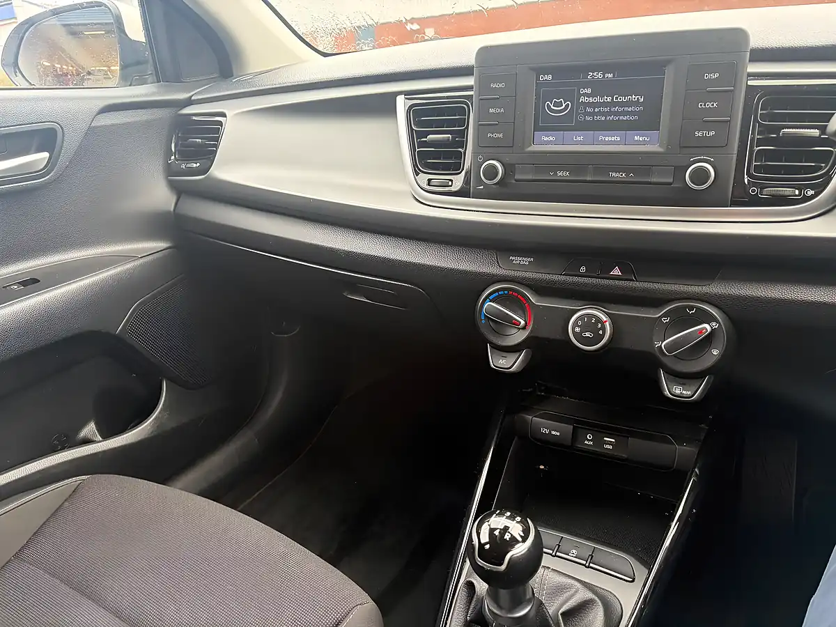 Used 2017 Kia Rio 2 White - Interior and Exterior details 13