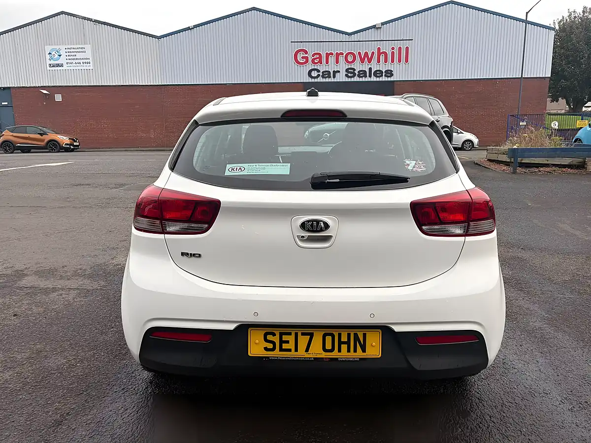 Used 2017 Kia Rio 2 White - Interior and Exterior details 6
