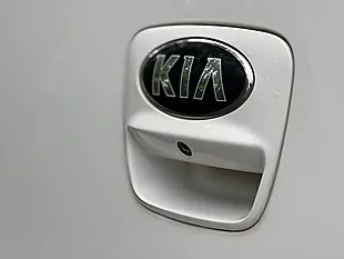 Used 2017 Kia Rio 3 White - Interior and Exterior details 10