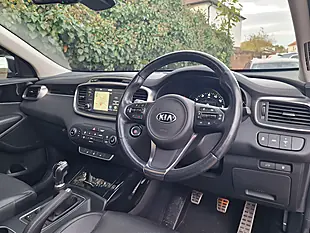 Used 2017 Kia Sorento KX-3 Black - Interior and Exterior details 10