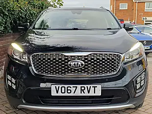 Used 2017 Kia Sorento KX-3 Black - Interior and Exterior details 6