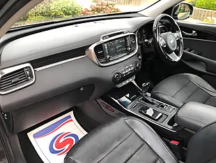 Used 2017 Kia Sorento KX-3 Grey - Interior and Exterior details 11