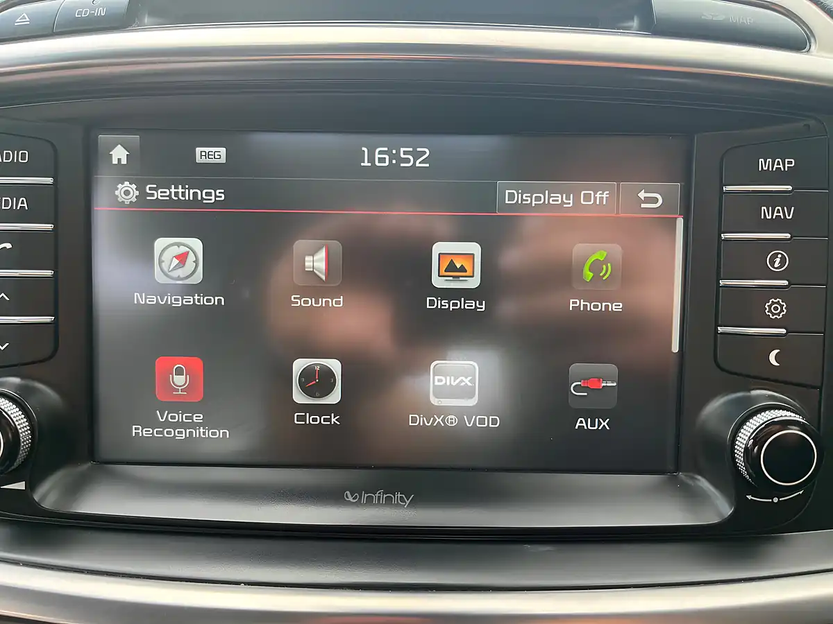 Used 2017 Kia Sorento KX-3 Grey - Interior and Exterior details 17