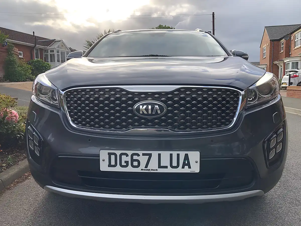 Used 2017 Kia Sorento KX-3 Grey - Interior and Exterior details 5